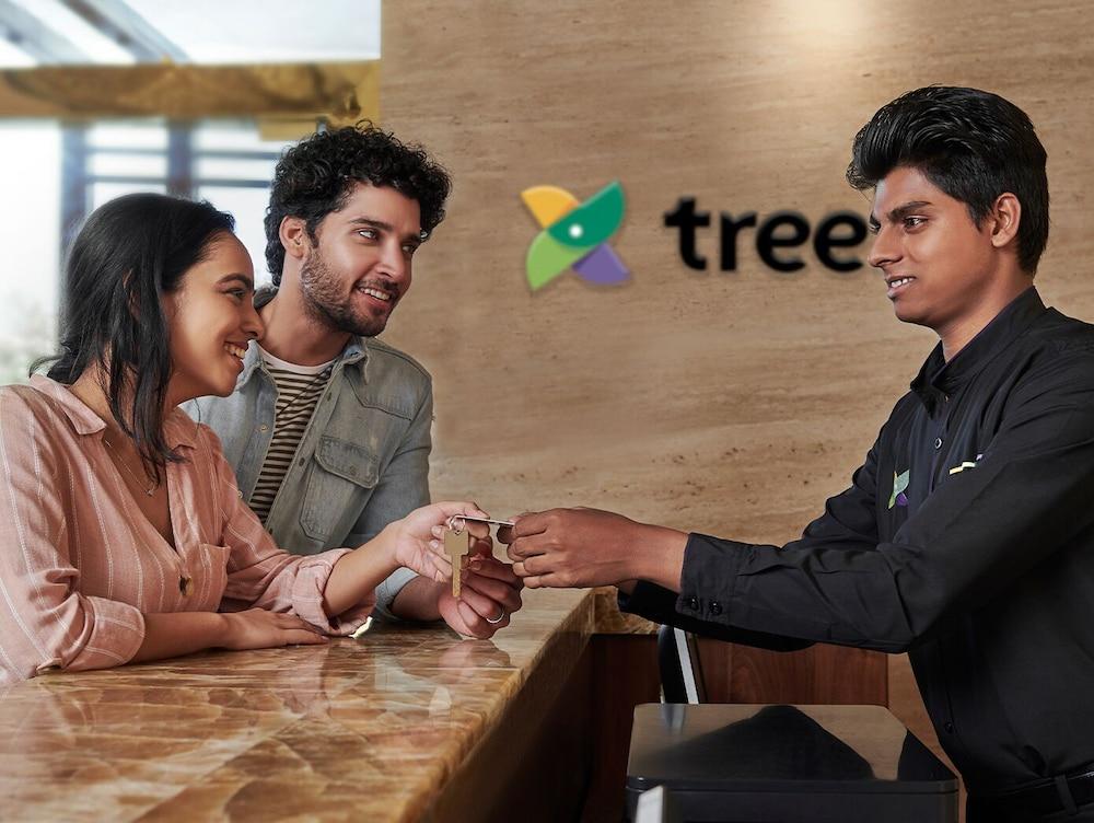 Treebo Grace Inn, 3 Min Walk From Promenade Beach 퐁디셰리 외부 사진