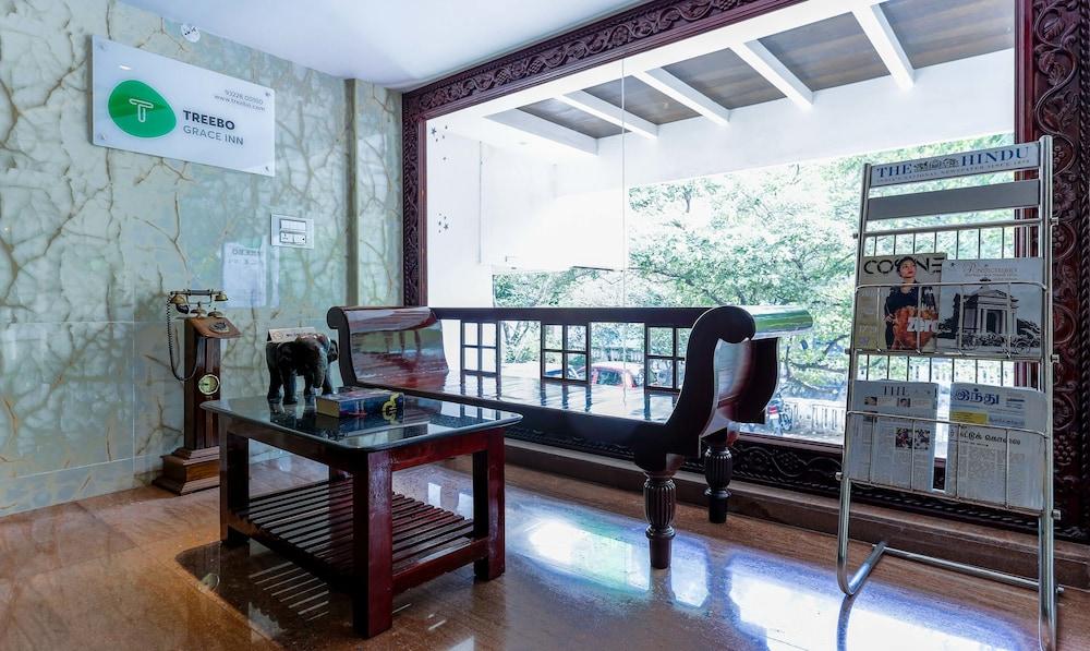 Treebo Grace Inn, 3 Min Walk From Promenade Beach 퐁디셰리 외부 사진