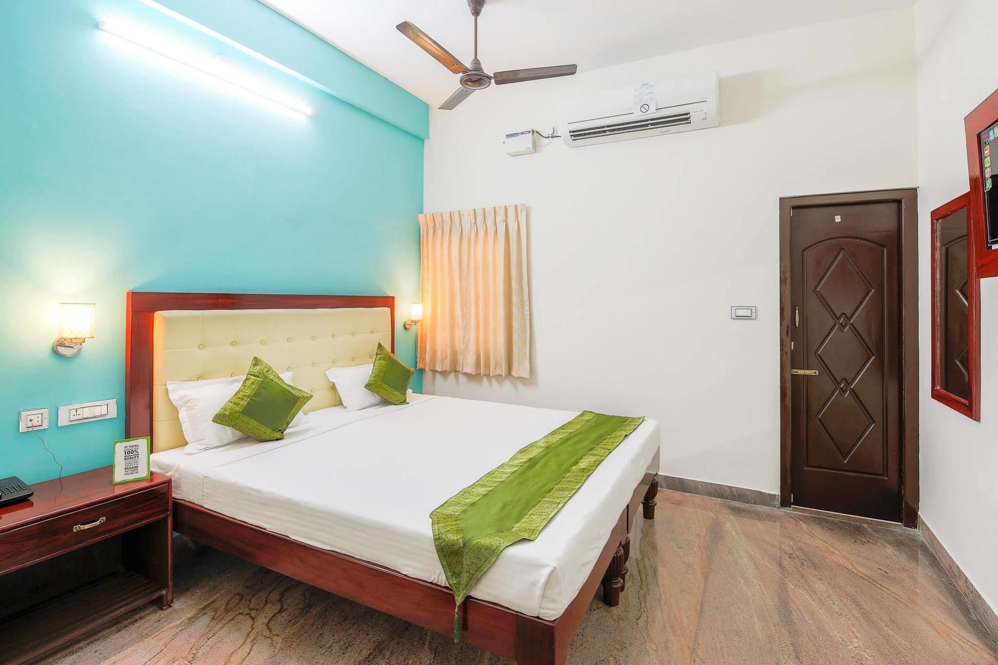 Treebo Grace Inn, 3 Min Walk From Promenade Beach 퐁디셰리 외부 사진